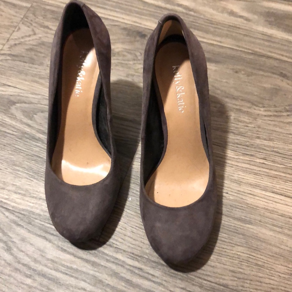 Grey heels